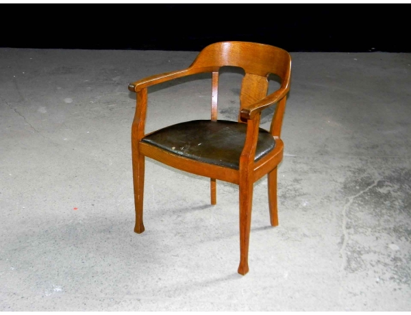 Письменный стул с кожаной обивкой, AM0819